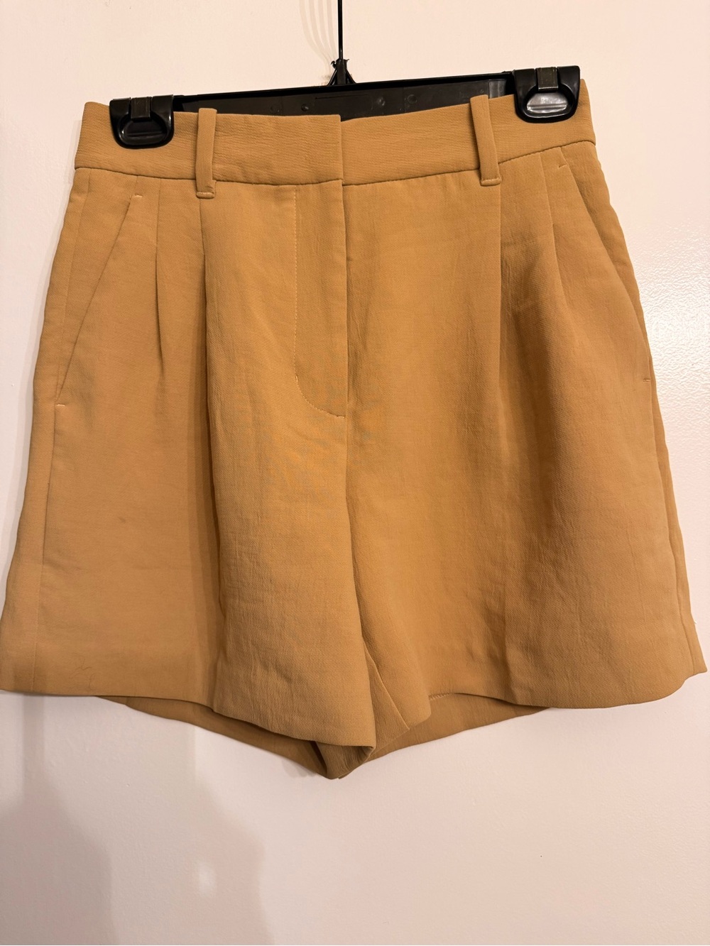 Wilfred Effortless High-Waist Tan Women’s Shorts